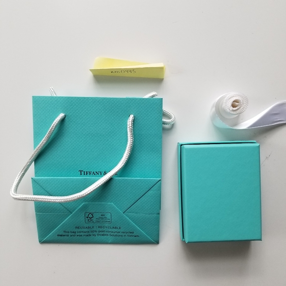 AUTHENTIC Tiffany & Co 1837 Narrow Ring (4 US) - Picture 13 of 16